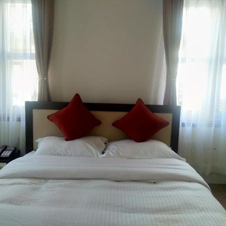 Hidden Leaf Bed & Breakfast Lalitpur Dış mekan fotoğraf