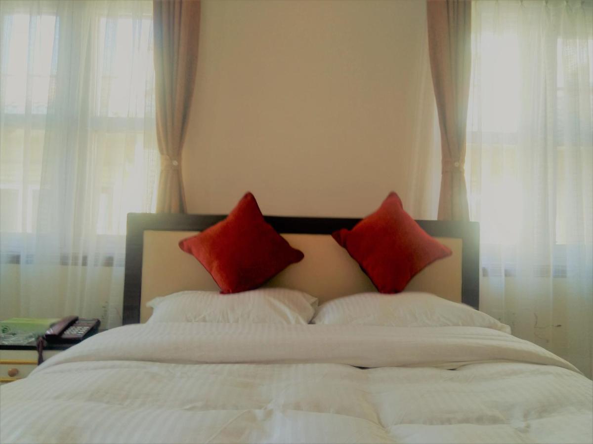 Hidden Leaf Bed & Breakfast Lalitpur Dış mekan fotoğraf