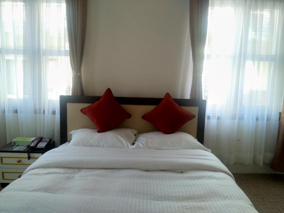 Hidden Leaf Bed & Breakfast Lalitpur Dış mekan fotoğraf
