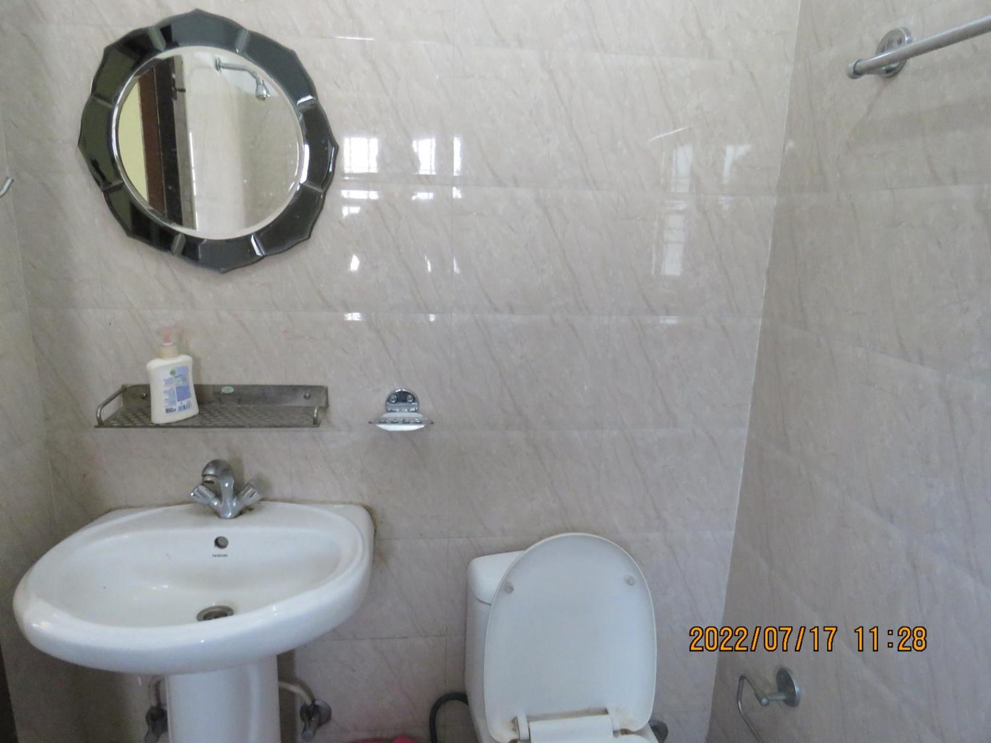 Hidden Leaf Bed & Breakfast Lalitpur Dış mekan fotoğraf
